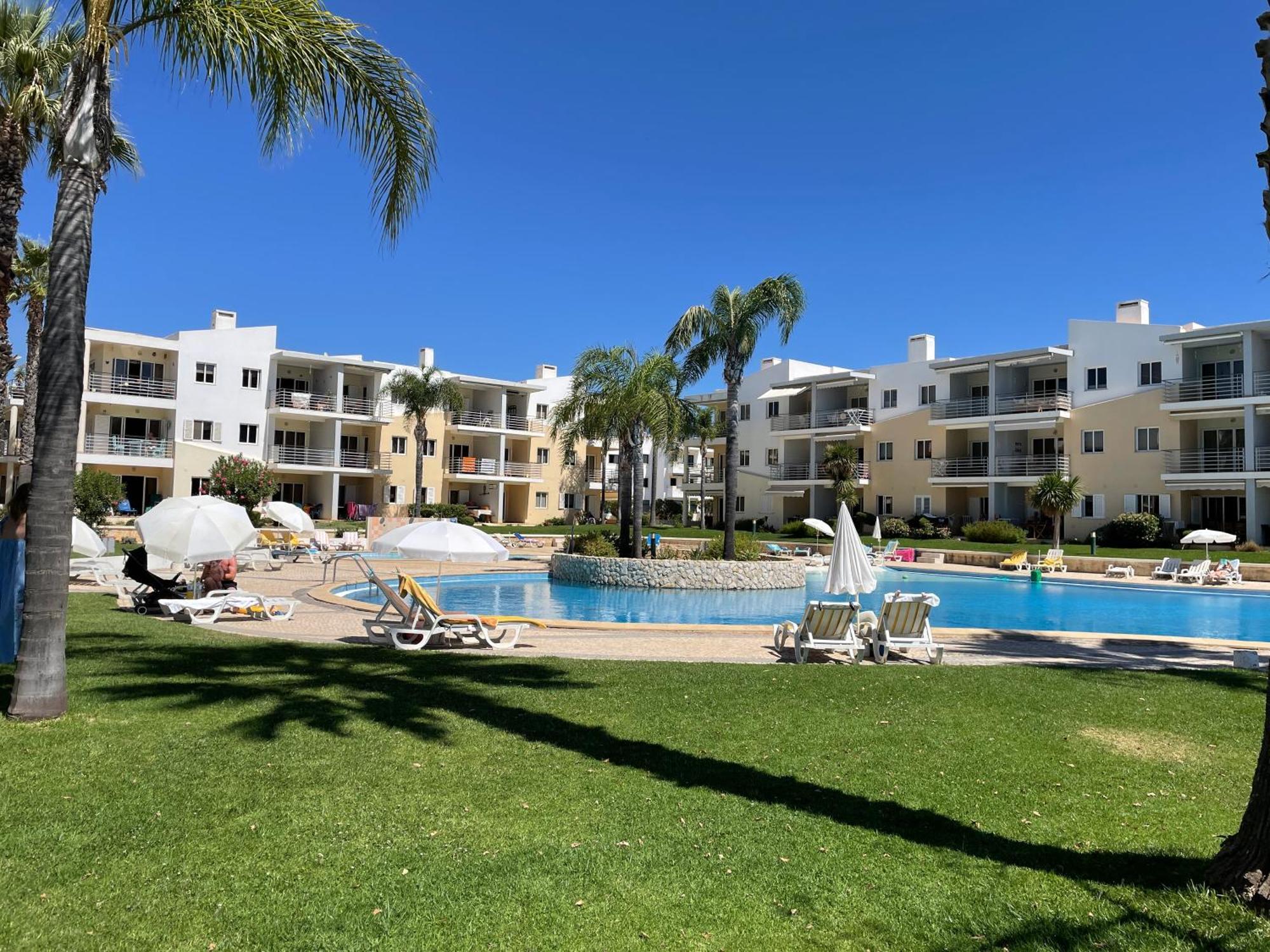 Vila Praia 7 - Beach & Pool Apartment Алвор Екстериор снимка